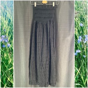 🌿 3 for $17 • Strapless Knit Maxi Dress